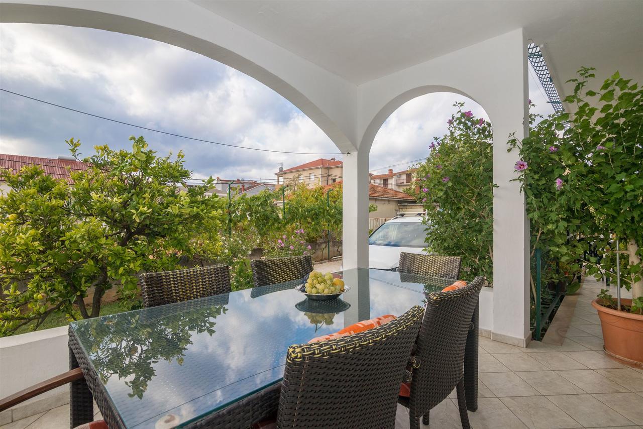Apartment Vinka Трогир Экстерьер фото